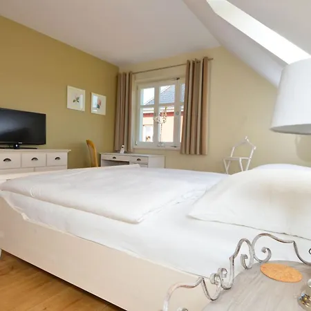 Haus Moenchgut - Haushaelfte 2 