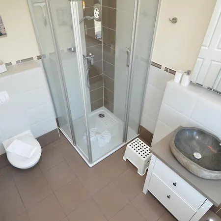 Haus Moenchgut - Haushaelfte 2 