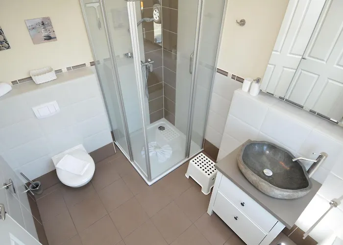 Haus Moenchgut - Haushaelfte 2 